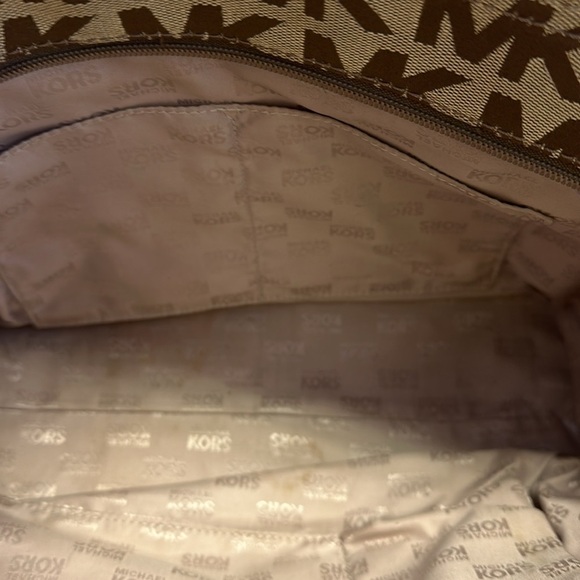 Michael Kors Jet Set Travel Large ChainShoulder Tote - Picture 9 of 10